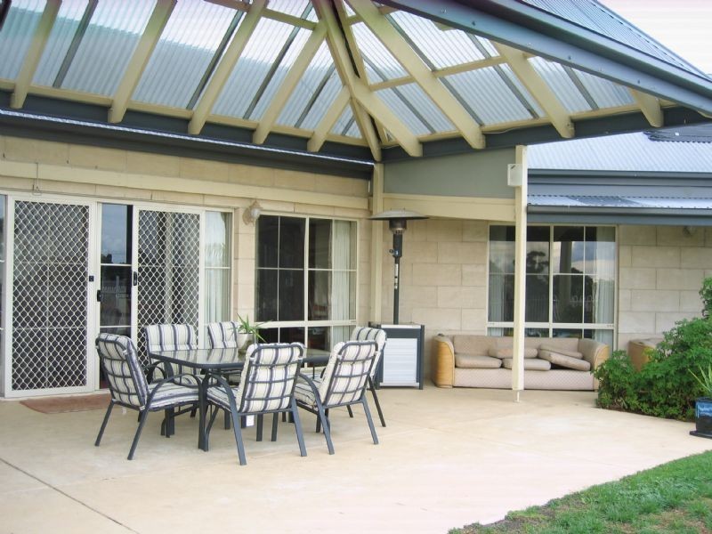 80 Centre Road, Langwarrin VIC 3910