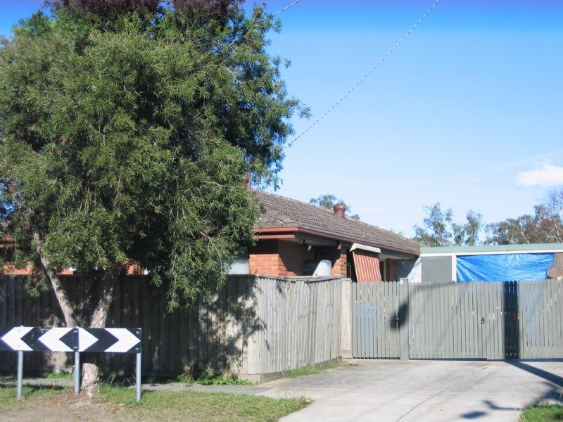 102 Cairns Road, Hampton Park VIC 3976
