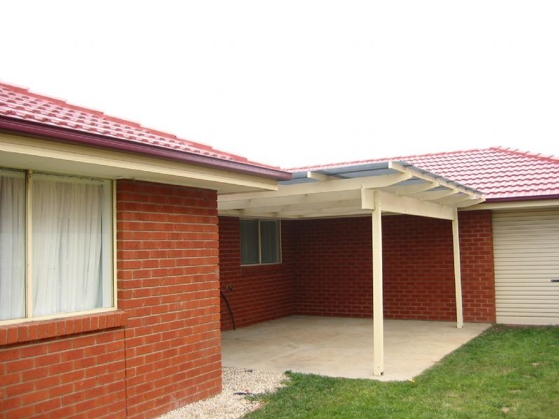 52 Lauren Drive, Hampton Park VIC 3976
