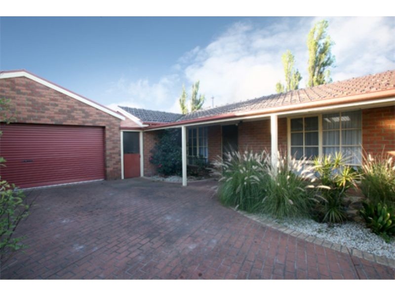 7 Pollina Close, Hampton Park VIC 3976