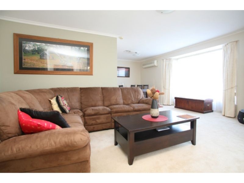 7 Pollina Close, Hampton Park VIC 3976