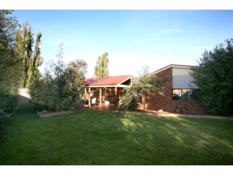 7 Pollina Close, Hampton Park VIC 3976
