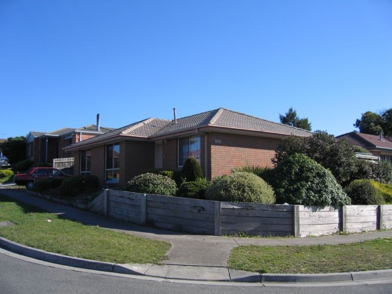 45 Amber Drive, Hampton Park VIC 3976