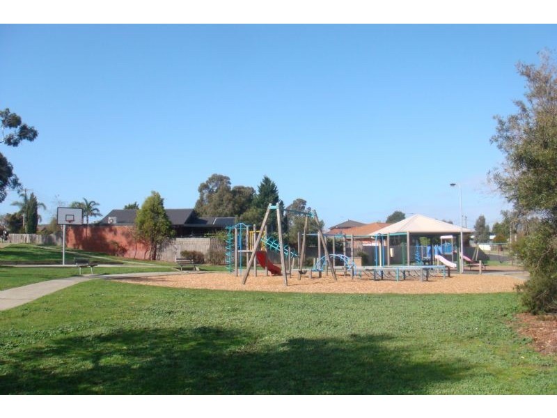 17 Sue Court, Hampton Park VIC 3976