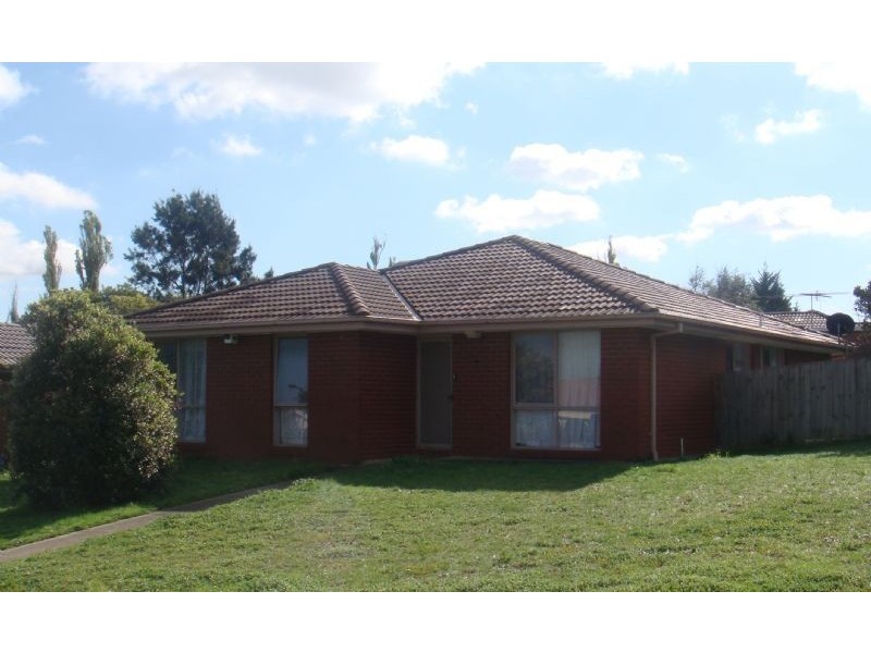 17 James Wyman Place, Hampton Park VIC 3976