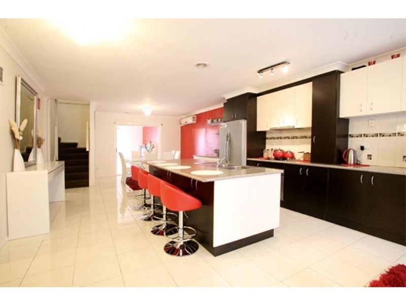 153A HINRICHSEN DRIVE, Hallam VIC 3803