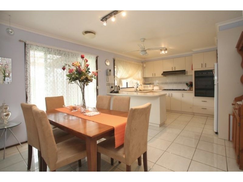 13 Medinah Rise, Hampton Park VIC 3976