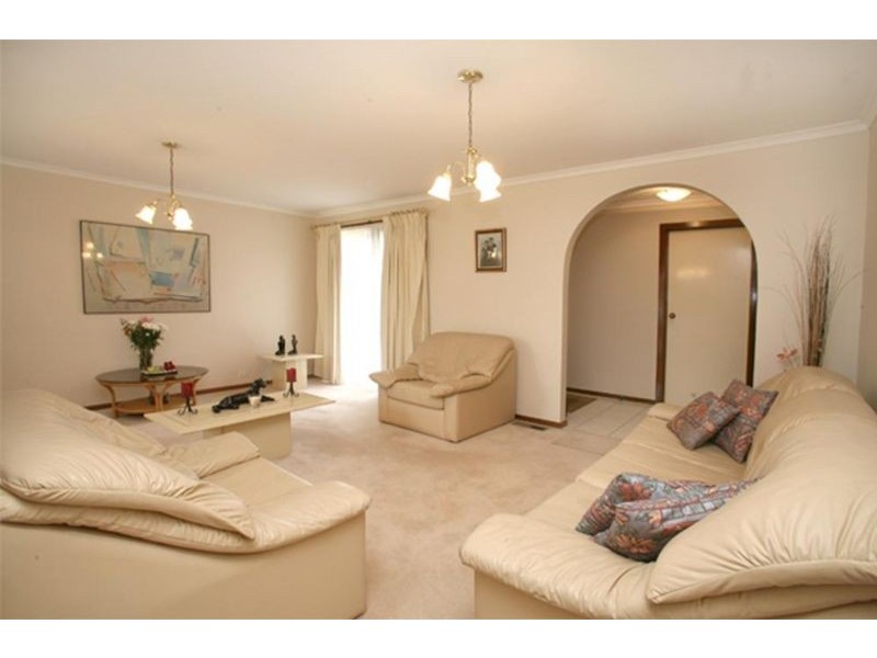 39 Cairns Road, Hampton Park VIC 3976