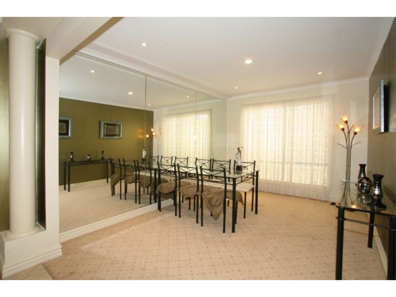 90 Justin Circuit, Hampton Park VIC 3976