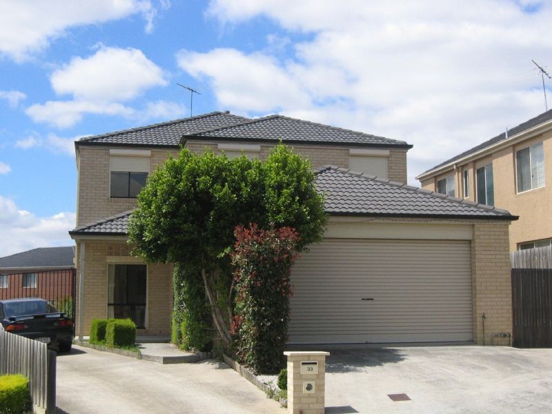 33 Arrino Crescent, Hallam VIC 3803