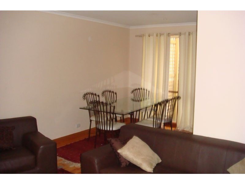 17 Henlow Rise, Hallam VIC 3803