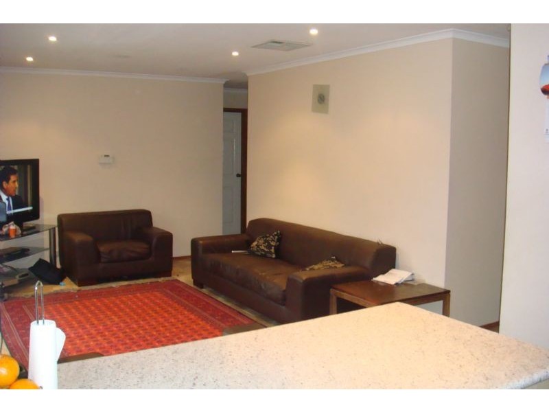 17 Henlow Rise, Hallam VIC 3803