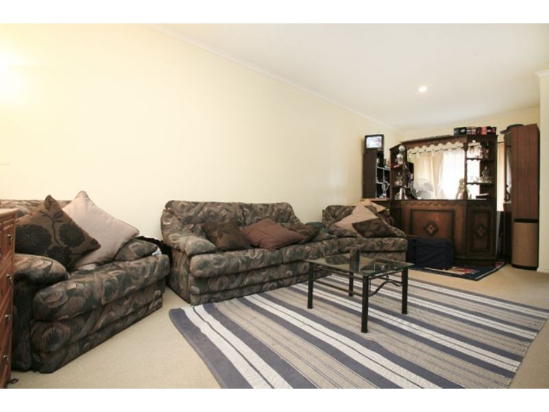 6 Cato Park Way, Lynbrook VIC 3975