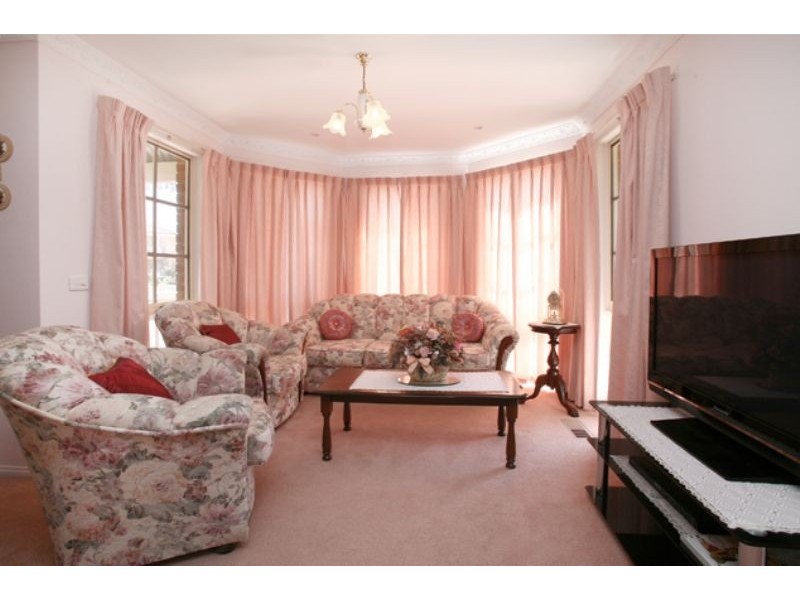 5 Candlebark CLose, Hampton Park VIC 3976