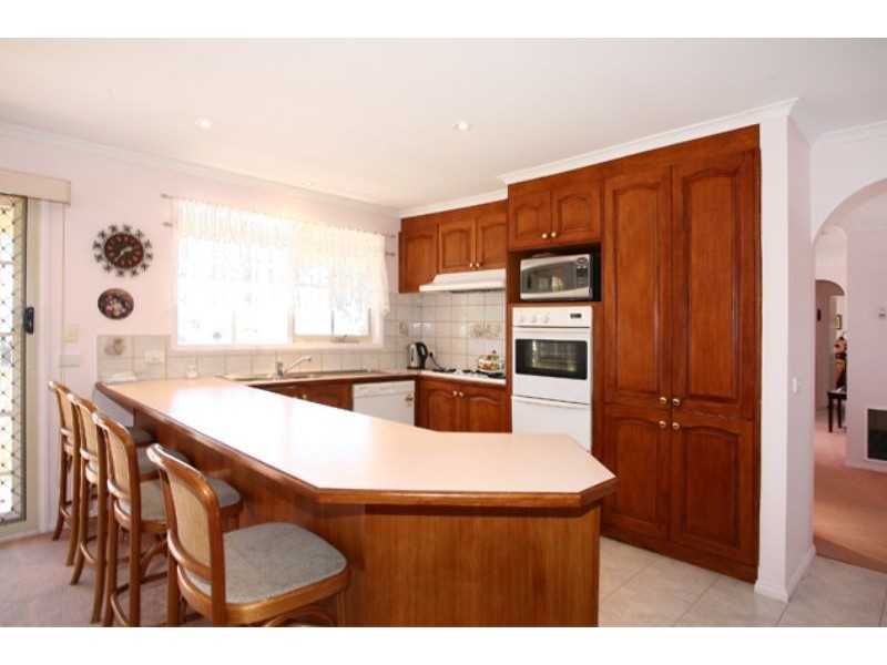 5 Candlebark CLose, Hampton Park VIC 3976