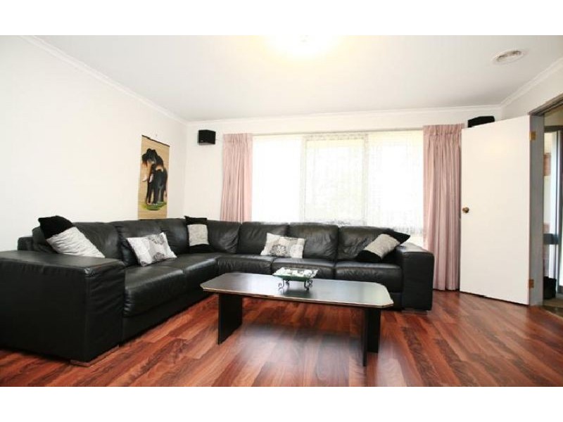 38 Leopold Crescent, Hampton Park VIC 3976