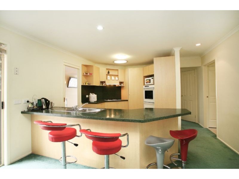 8 Buckley Way, Lynbrook VIC 3975