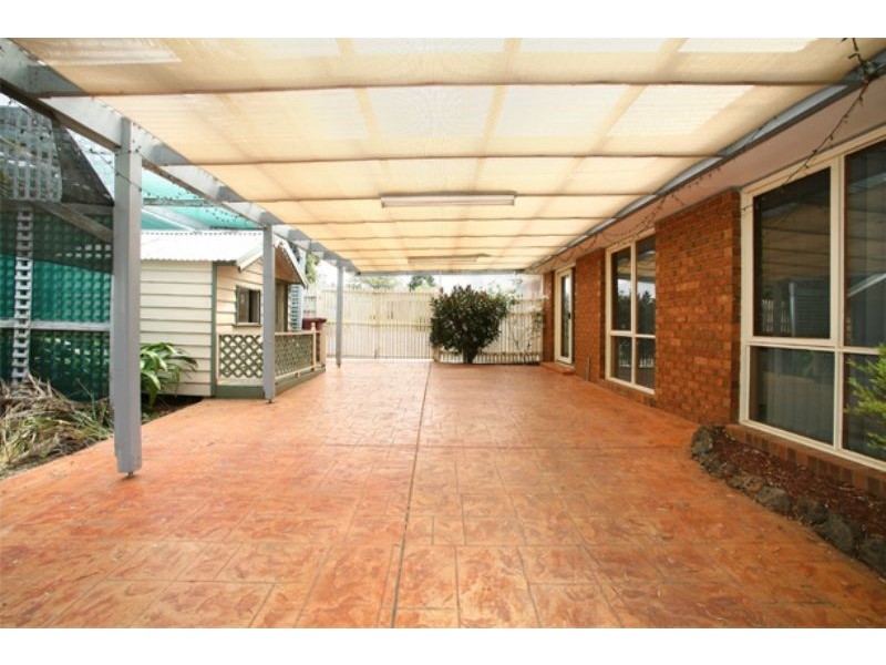 22 Beth Court, Hampton Park VIC 3976