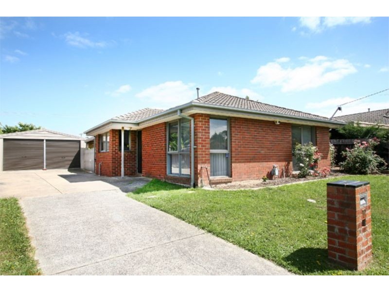11 Aldridge Court, Hampton Park VIC 3976
