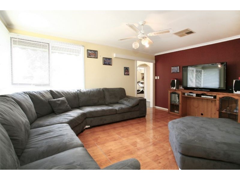 1 Ora Street, Hampton Park VIC 3976