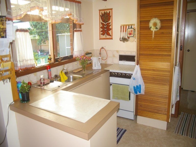 13 Saxonwood Drive, Narre Warren VIC 3805