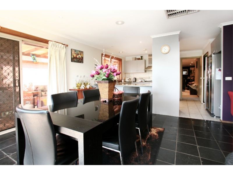 52 Justin Circuit, Hampton Park VIC 3976