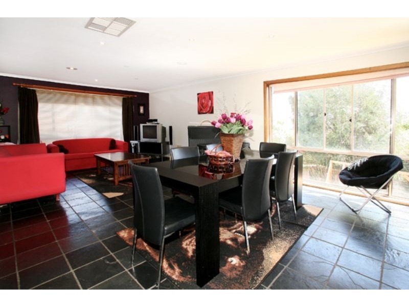 52 Justin Circuit, Hampton Park VIC 3976