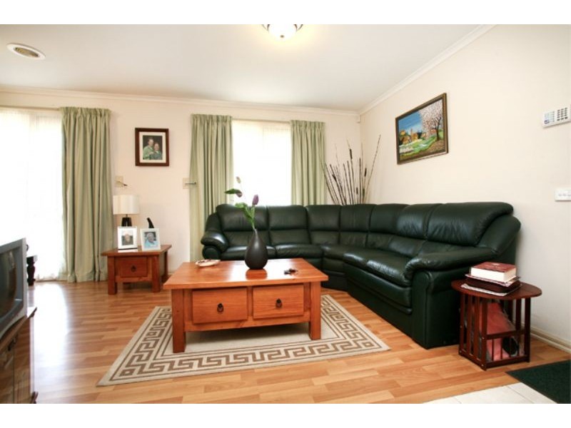 5 Fulham Close, Hampton Park VIC 3976