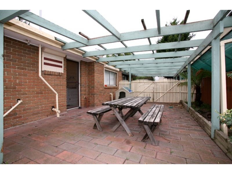 71 Hinrichsen Drive, Hallam VIC 3803