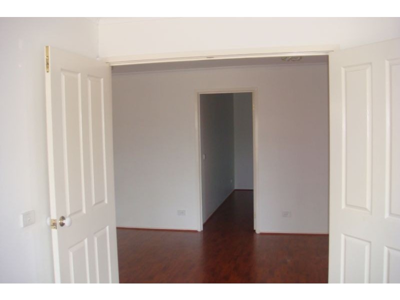 64 Willow Drive, Hampton Park VIC 3976