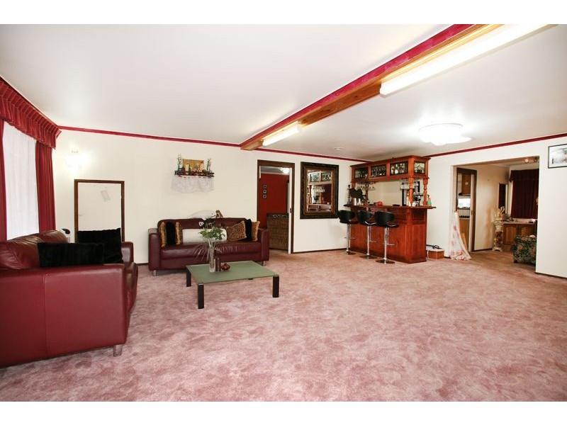 22 Simon Court, Hampton Park VIC 3976