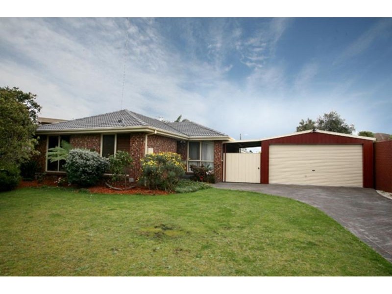 39 Cairns Road, Hampton Park VIC 3976