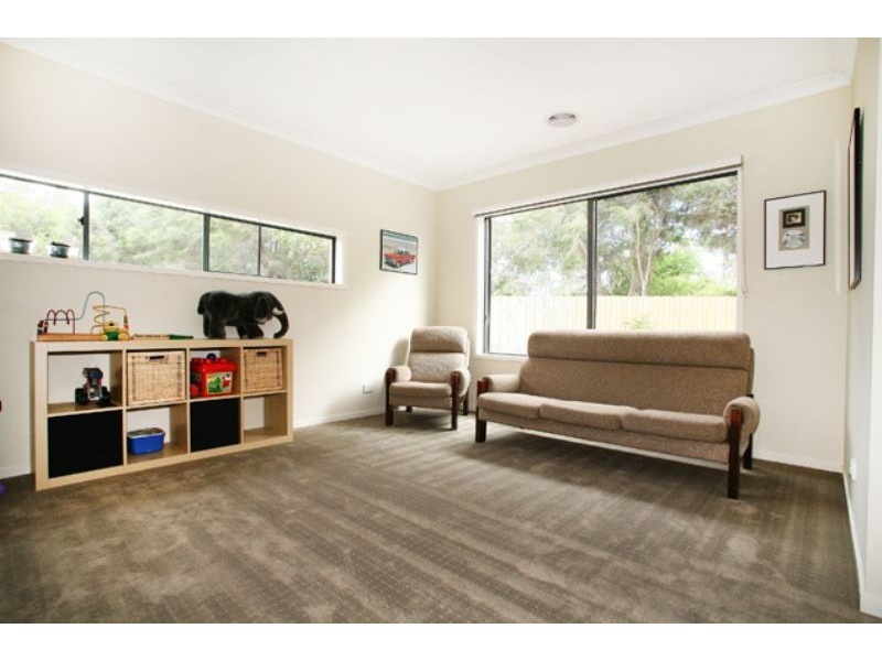 6 Cathedral Court, Lynbrook VIC 3975