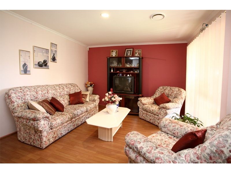 44 James Wyman Place, Hampton Park VIC 3976