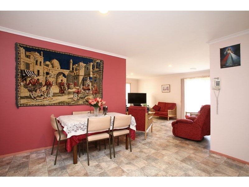 44 James Wyman Place, Hampton Park VIC 3976