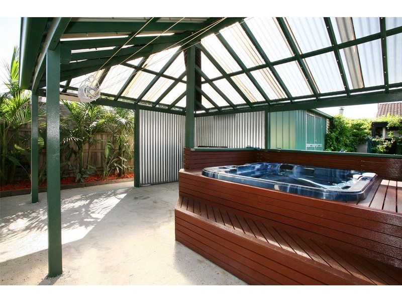 4 Alaster Court, Hampton Park VIC 3976