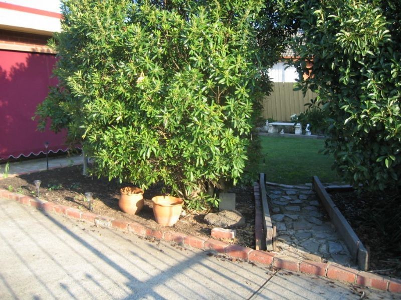 2 Parkland Avenue, Hampton Park VIC 3976