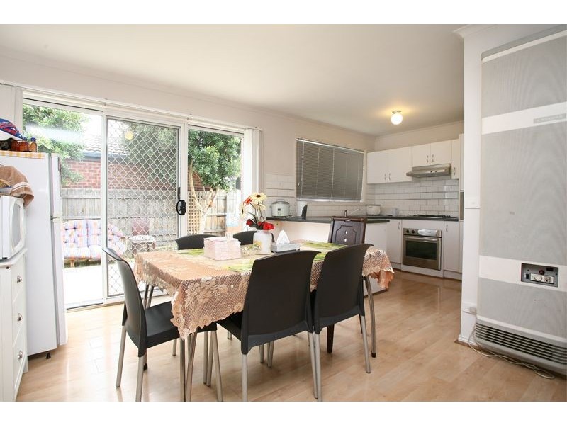 2 The Glade, Hampton Park VIC 3976