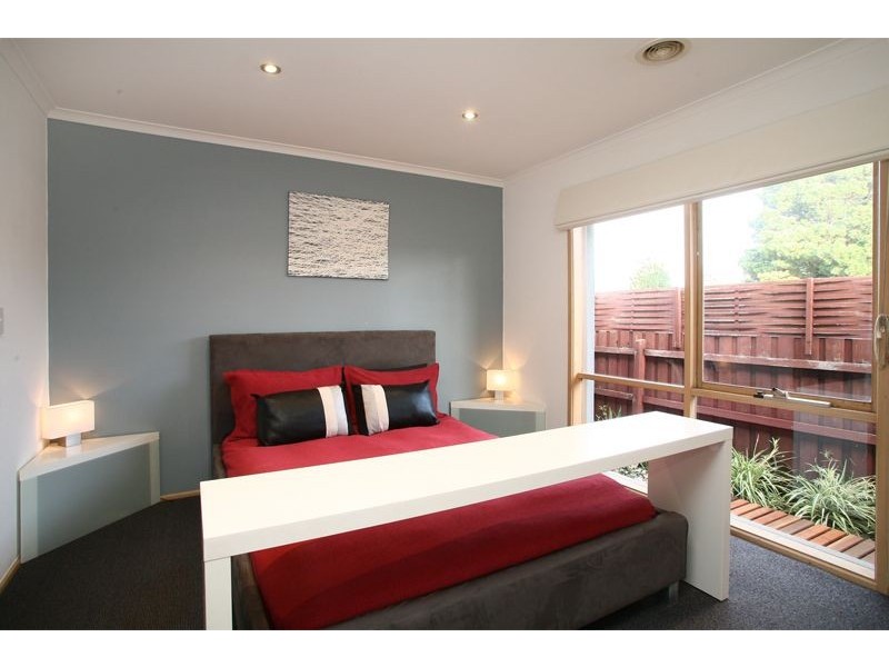 17 Dewpoint Crescent, Hampton Park VIC 3976