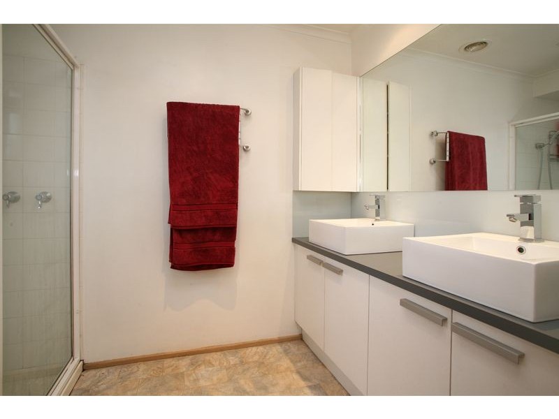 17 Dewpoint Crescent, Hampton Park VIC 3976