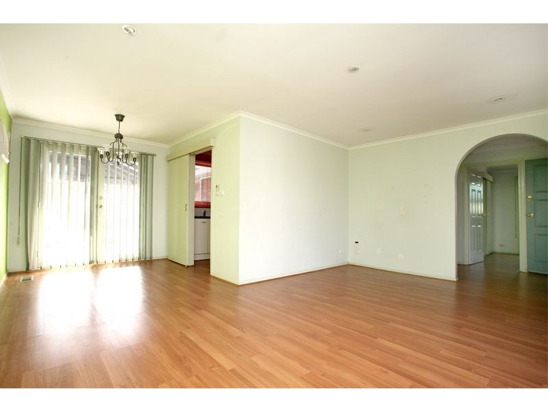 16 Branton Drive, Hampton Park VIC 3976