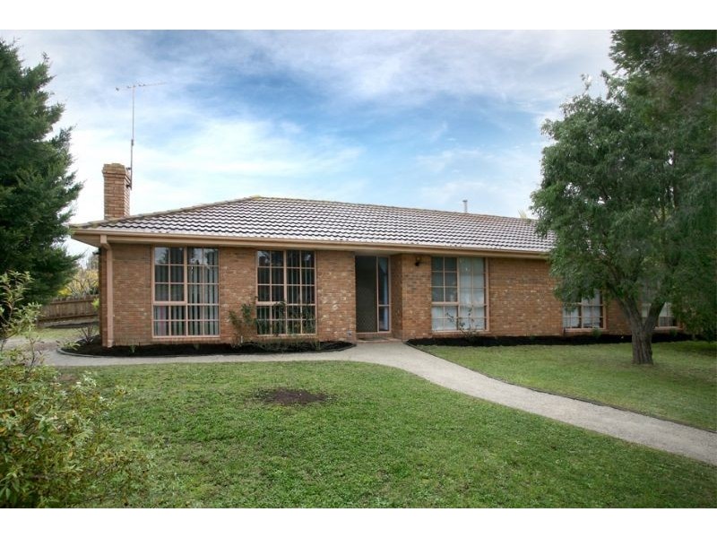 4 Hedley Place, Hampton Park VIC 3976