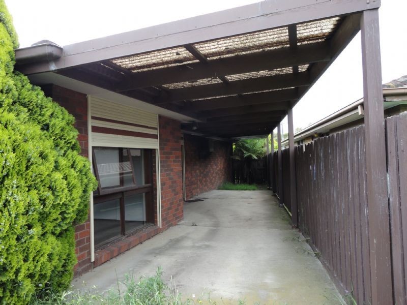 4 Valerie Court, Hampton Park VIC 3976