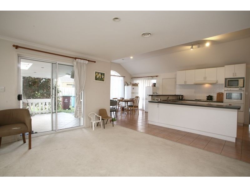 38 Branton Drive, Hampton Park VIC 3976