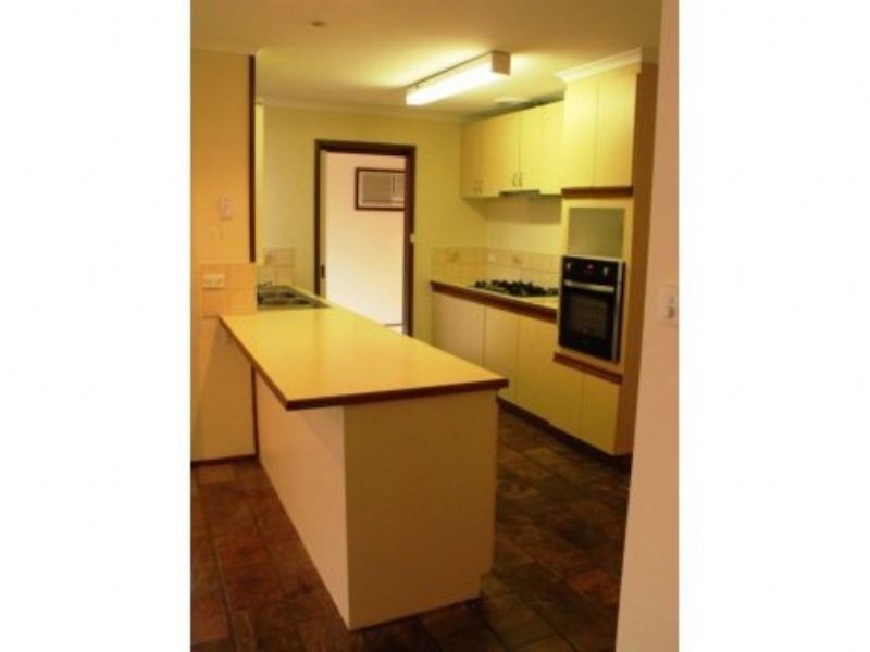 4 Jason Place, Hampton Park VIC 3976