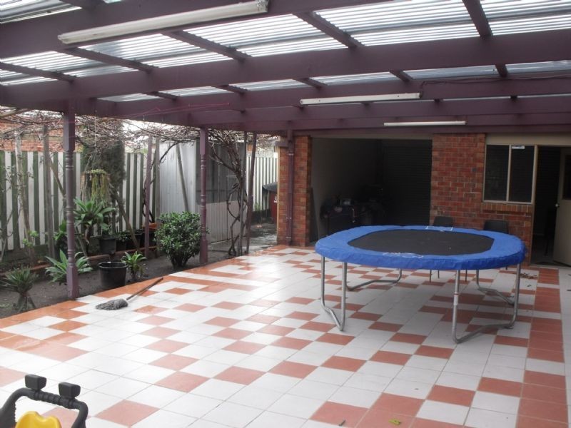 15 The Glade, Hampton Park VIC 3976