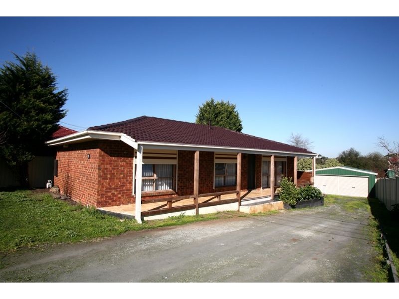 28 Warana Drive, Hampton Park VIC 3976