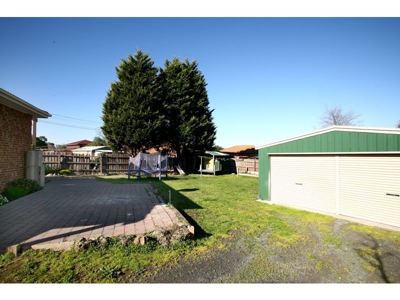 28 Warana Drive, Hampton Park VIC 3976