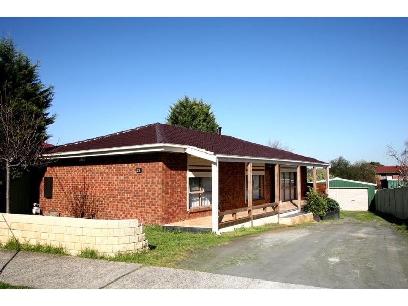28 Warana Drive, Hampton Park VIC 3976