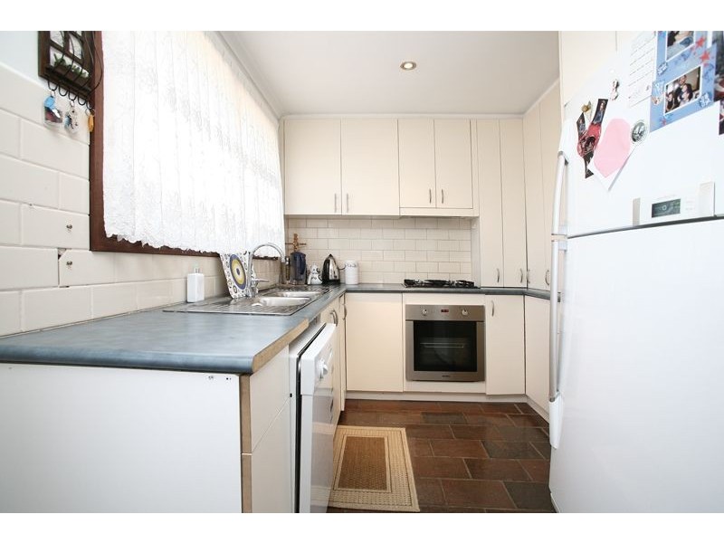 28 Warana Drive, Hampton Park VIC 3976